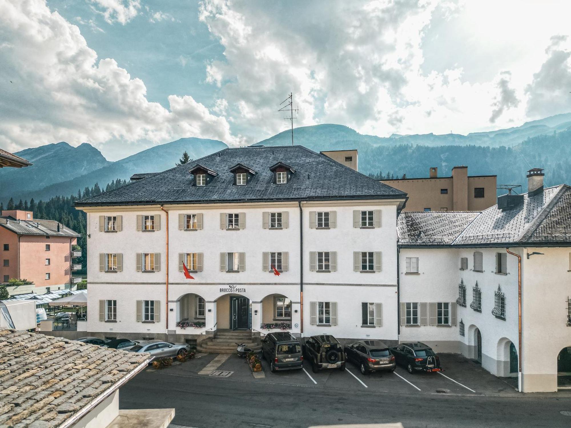 Hotel Brocco & Posta San Bernardino Exteriör bild